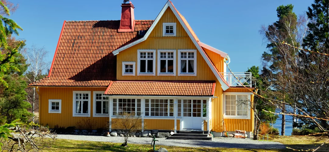 Dark Blue Modern Home For Sale Instagram post (1080 × 500 px)